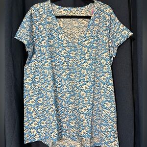 Lilly Pulitzer tshirt